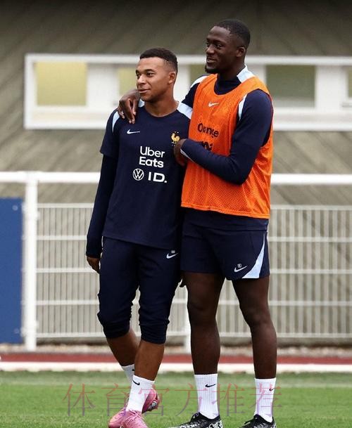 西媒：老佛爷就签科纳特一事还是于帕咨询姆巴佩